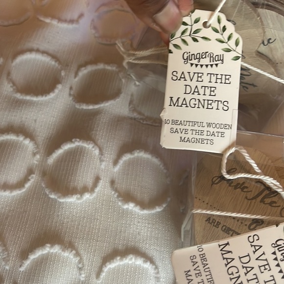 ‘Save the Date’ Magnetic Heart Shaped - Picture 4 of 5